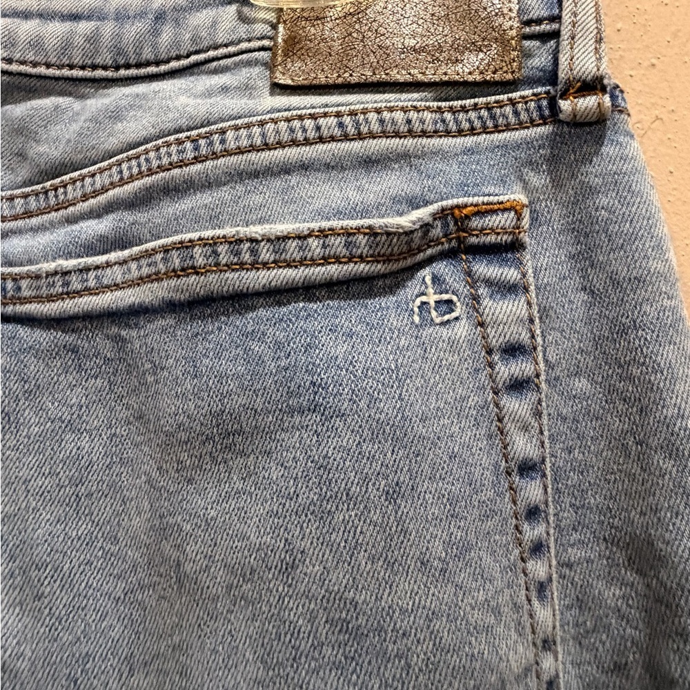 Rag & Bone Dre low rise slim boyfriend Jeans with frayed hem
T1